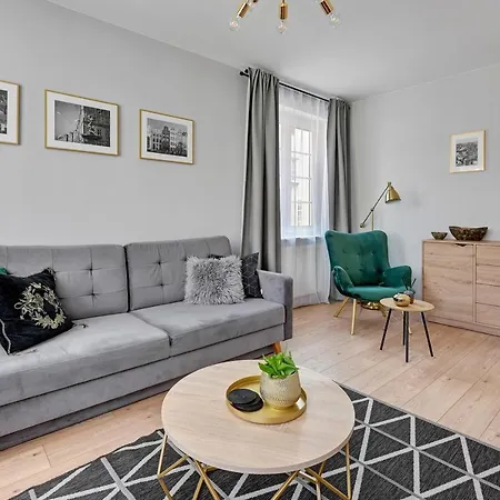 The Golden Lions Ogarna * גדנסק